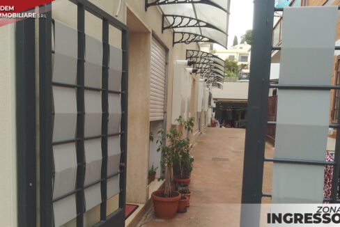 GALLERY-01
